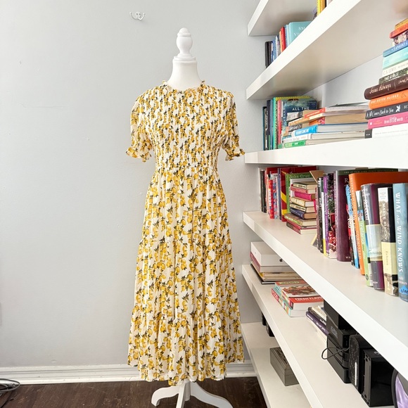 IVY CITY CO Lemon Drop Layered Smocked Maxi Dress puff sleeve Lemon Print Large - Picture 2 of 12